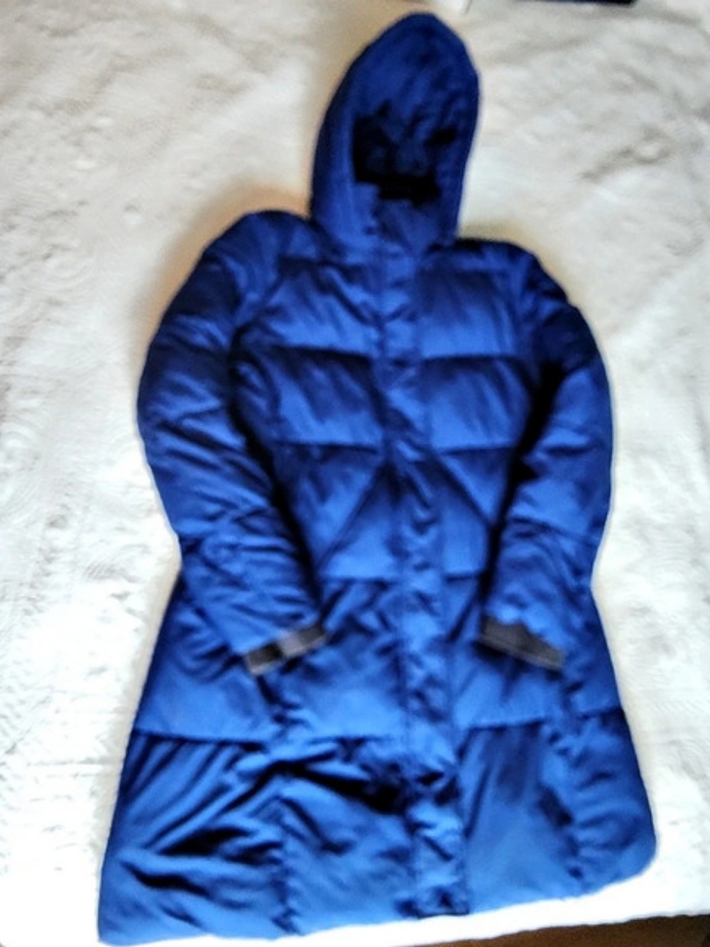 SAKI Hooded Long Puffer Jacket / Winter Coat in Blue Size Large Like New